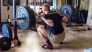 Beautiful High Bar Squatting