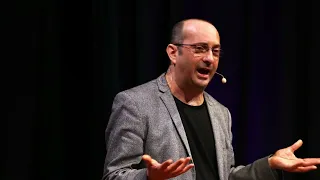 How the Internet is failing the visually impaired | Clive Loseby | TEDxLukelyBrook