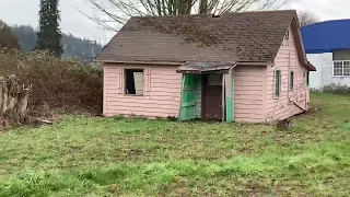 Abandoned Creepy Little House In Shelton!!!