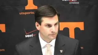 Dooley's recruiting process about building relationships, not flinging hot sauce