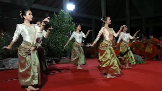 រស្មីដួងច័ន្ទ/​​របាំ  Khmer traditional dancing/ Doung Chan ROBAM