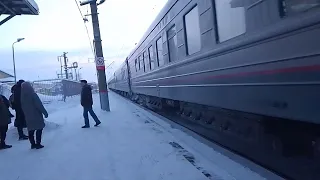 ЧС4т 279 С фимерным поездом, С Маршрутом Новокузнецк-Санкт-Петербург Прибывает в Глазов!