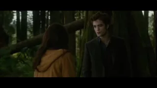 New Moon Edward leaves Bella