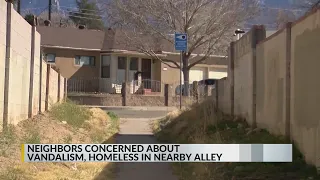 Northeast Albuquerque homeowners fed up with 'sketchy' alleyway