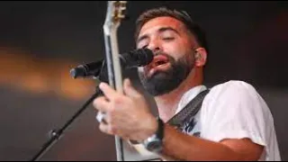 Kendji Girac  Du désordre dans   , dans quel état la caravane du chanteur et de sa compagne