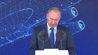 Владимир Путин посетил Международный авиационно-космический салон МАКС-2015