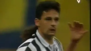 Roberto Baggio prefers a good pass