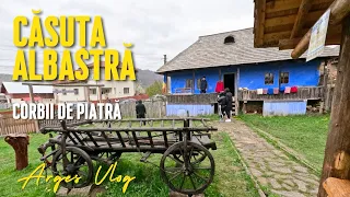 Căsuța Albastră de la Corbii De Piatră - Un loc fermecător în România