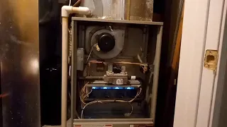 My Trane XB80 Gas Furnace Starting up in Heating Mode For The 2020-2021 Heating Season