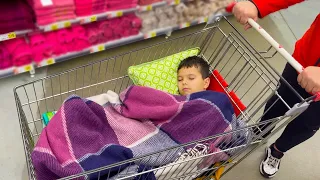 Egorka SLEEPED in the SUPERMARKET Trolley