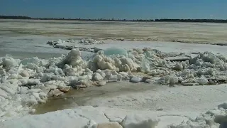 Начало ледохода в Сургуте