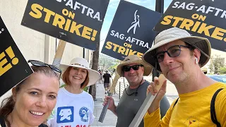 LIVE from the WARNER BROTHERS picket line!! #SAGAFTRAstrike