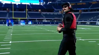 DrDisrespect THREW 70 YARDS at Dallas Cowboy's Stadium