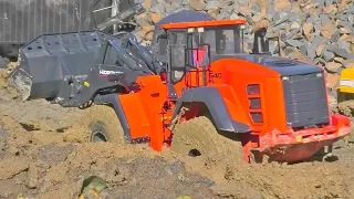 HEAVY RC MACHINES WORK IN MUD! HIDROMEK  640 WL WORK AT THE NEW CONSTRUCTION