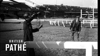 Preparing For Grand National (1946)