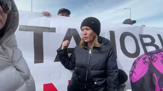 Айдын Рахимбаев довел астанчан до митинга: жители пошли к нему домой 2