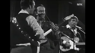 Buck owens and the buckaroos ft Doyle Holley and Don rich - truck drivin’ man live in Norway 1970