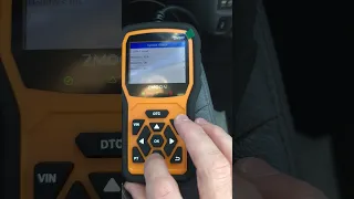 OBD2 Vehicle scanner QUICK REVIEW WOW |FAST and Easy Car diagnostics