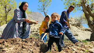 "The Bond of Courage and Love: A Story of Bita and Anahita's Struggle for Mother's Freedom"