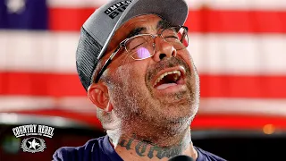 Aaron Lewis sings Patriotic Anthem 'Am I The Only One' (Live Acoustic)