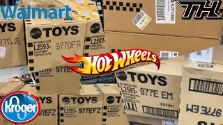 Cracking 2022 Hot Wheels Cases at Walmart and Kroger | Super Treasure Hunts Found!