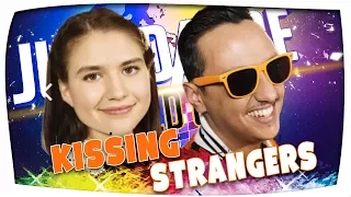 Kissing Strangers - Charleston Dance mit Dana in Paris // Just Dance 2018 - Pachuco McPower