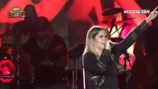 Parece Namoro/Jogo Do Amor Marilia Mendonça  Ao Vivo No Caldas Country 2018