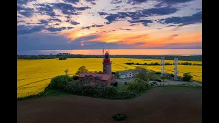 Leuchtturm in Bastorf  in der Abenddämmerung ( bei Kühlungsborn )