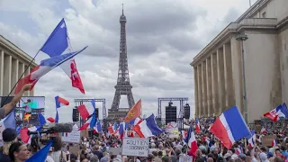 Impfpflicht beschlossen: Macron zeigt wenig Verständnis für Demonstranten