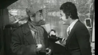 “Il barbone Natale Capodanno”, sketch comico con Erminio Macario e Sergio Leonardi (1970).