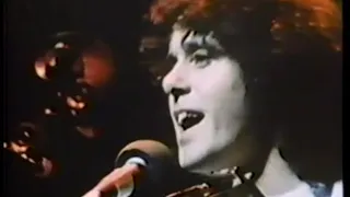 Donovan live at Secret Policeman's Other Ball (1981) [Rare Footage]