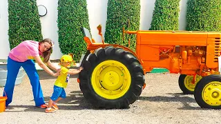 Historias de niños sobre una granja de girasoles y fresas con mamá y Chris