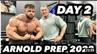 Regan Grimes: ARNOLD CLASSIC PREP BEGINS - GIANT SETS CHEST WORKOUT   12 WEEKS OUT