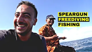 Fishing With REAL Sea Nomads 🤿