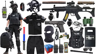 Unpacked special police weapon toy set, tactical helmet, MP5 rifle, AK47, Glock pistol