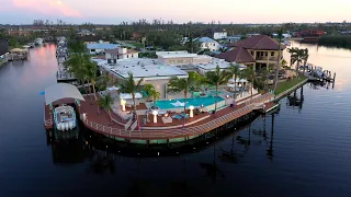 A Boater's Luxury Paradise - ULTRA-MODERN Living - Fort Myers - Waterfront Property - $ 10,900,000