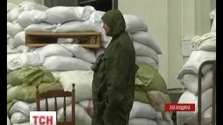 На Луганщині бойовики перевдягаються в українську форму і розстрілюють житлові квартали