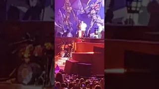 Iron Maiden ---  Hallowed be thy name and Run to the hills (live) Toronto 2019