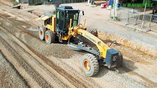 Full Processing Motor Grader Liugong Spreading Gravel Operator Skills Techniques Roads Construction