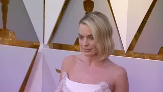 Oscars 2018 Arrivals: Margot Robbie | ScreenSlam