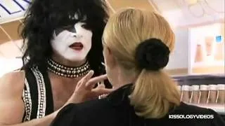 KISS works at Wal-Mart