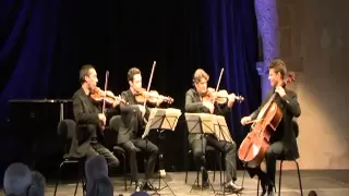 Quatuor Ebène - W-A Mozart : Divertimento en Ré majeur KV 136