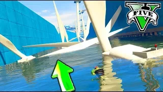 NADANDO ENTRE UN MILLÓN DE ASPAS !! OMG PARKOUR GTA V ONLINE Makigames