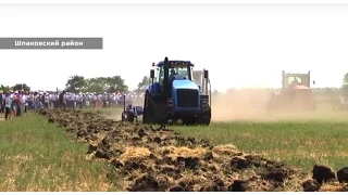 Российские тракторы и комбайны АГРОМАШ покорили ставропольских аграриев