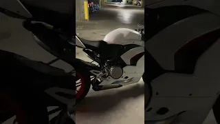 Ducati Panigale V2 Akrapovic Exhaust Cold Start Sound #ducati #panigale #panigalev2