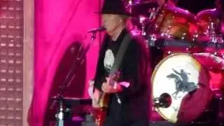 Neil Young & Crazy Horse - Cinnamon Girl  London O2 Arena 17th June 2013