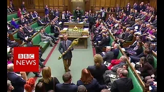 Commons stir as Labour MP picks up mace - BBC News