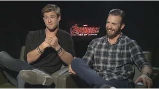 Chris Hemsworth and Chris Evans Talk AVENGERS 2, Marvel Contracts and Breast Pumps