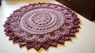 Textured handmade crochet rug "Grace".