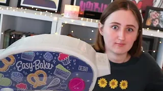 COOKING IN AN EASY BAKE OVEN (Streamed 9/12/21)